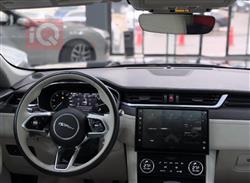 جاكوار إف-بيس